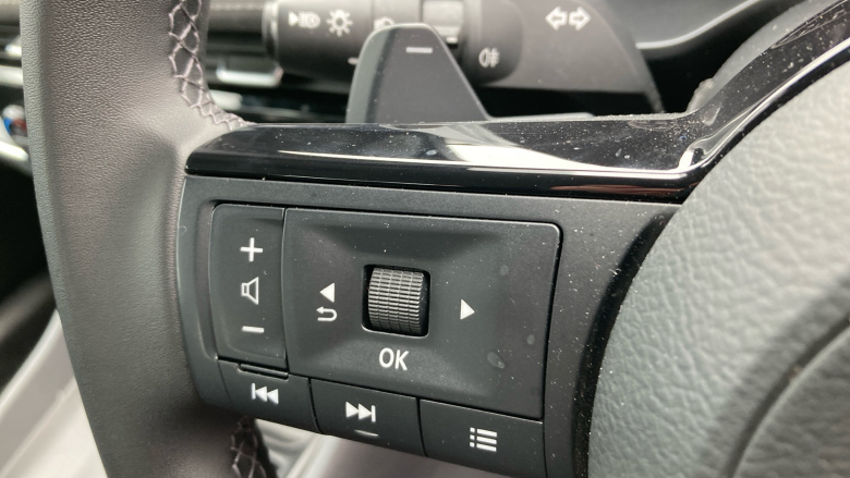 Nissan Qashqai 1.3 DiG-T MH 158 Acenta Premium 5dr Xtronic Petrol Hatchback